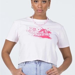MOTEL SHRUNK TEE BABY PINK PARADISE DOLPHIN princess Polly